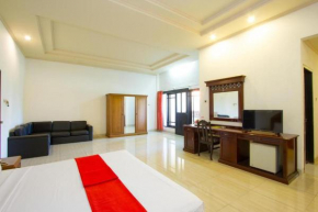 Отель Hotel Oranjje  Денпасар